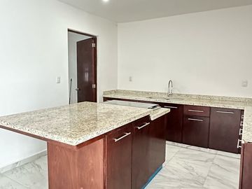CASA EN VENTA EN CIUDAD DEL CARMEN, CAMPECHE.