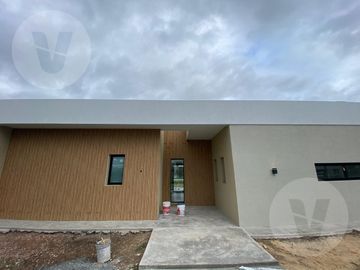 Casa en venta - Barrio Los Talas, Canning