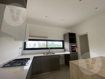 Casa en venta - Barrio Los Talas, Canning