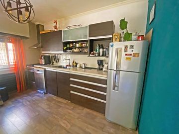 Venta- casa en una planta- 4 ambientes- patio- pileta- garaj