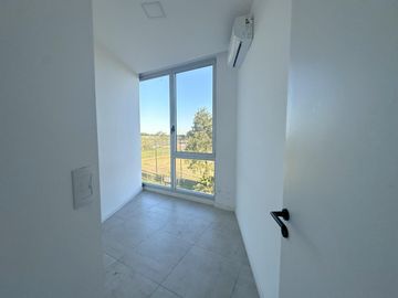 Local VEN Street  Center, Villanueva - Tigre - Laguna Grande