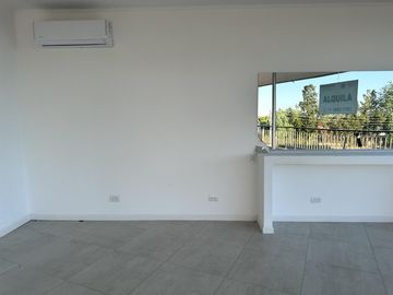 Local VEN Street  Center, Villanueva - Tigre - Laguna Grande