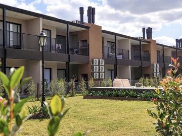 Departamento 2 ambientes en ALQUILER  PB con jardin  ALTOS DE PILAR