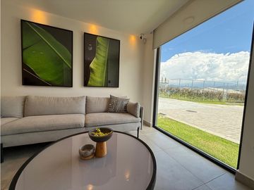 Tumbaco, Casa en Venta, 171m2, 4 Habitaciones