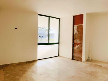 Casa de 3 recámaras en venta  dentro de privada en Conkal