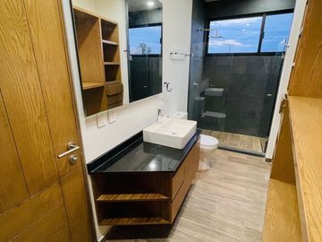 Casa en Venta en Soaré 2 Coto 1, Solares, Zapopan, Jalisco.