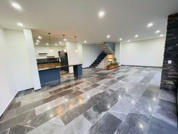 Casa en Venta en Soaré 2 Coto 1, Solares, Zapopan, Jalisco.