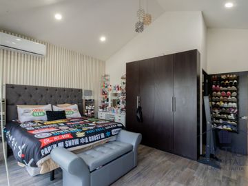 Venta de Casa en Bosque Esmeralda, Atizapán