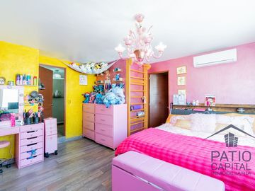 Venta de Casa en Bosque Esmeralda, Atizapán