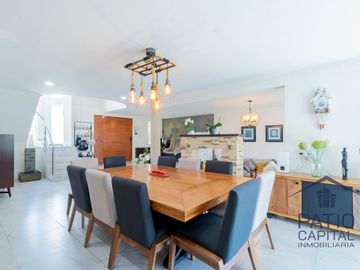 Venta de Casa en Bosque Esmeralda, Atizapán