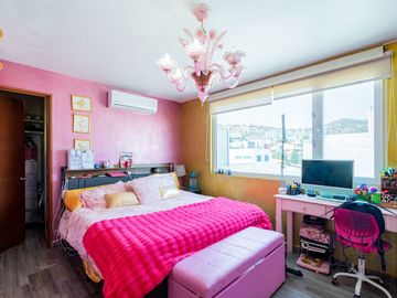 Venta de Casa en Bosque Esmeralda, Atizapán