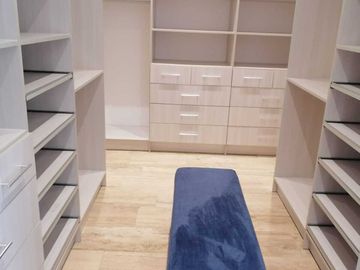 Casa en Venta en NUUKAN 