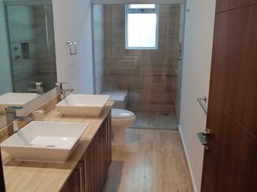 Casa en Venta en NUUKAN 