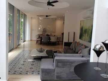 Casa en Venta en NUUKAN 