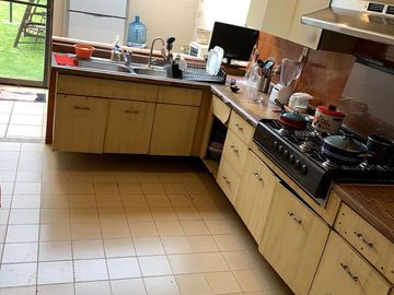 Se vende casa para remodelar en Fuente de la Joya, Interlomas  !!!!!! (D)