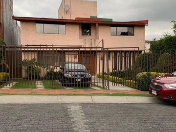 Se vende casa para remodelar en Fuente de la Joya, Interlomas  !!!!!! (D)