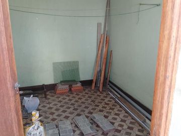 Se Alquila Casita para negocio o residencia.