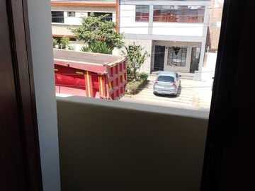 Se Alquila Casita para negocio o residencia.