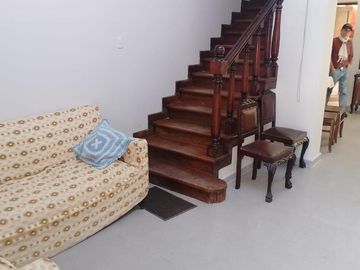 Se Alquila Casita para negocio o residencia.