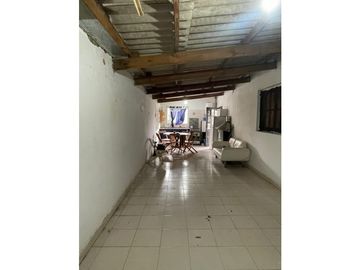 casa dos habitaciones y garage