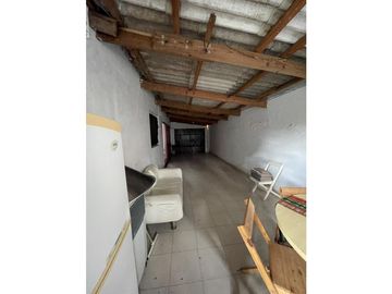 casa dos habitaciones y garage