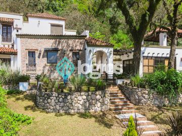 Casa exclusiva en venta en San Lorenzo - Salta