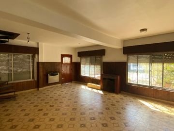 Casa en venta en Berazategui Este