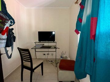 VENTA HERMOSA CASA EN BARRIO SOLARES DE MAIPU