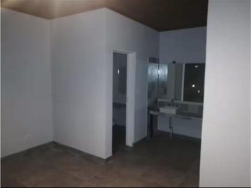 venta casa B Privado  frente al dique POTRERILLOS.