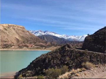 venta casa B Privado  frente al dique POTRERILLOS.