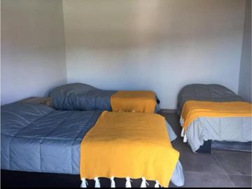 venta casa B Privado  frente al dique POTRERILLOS.