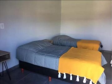venta casa B Privado  frente al dique POTRERILLOS.
