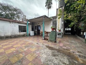 VENTA CASA 3 AMB C/PATIO Y GARAGE - CLAYPOLE
