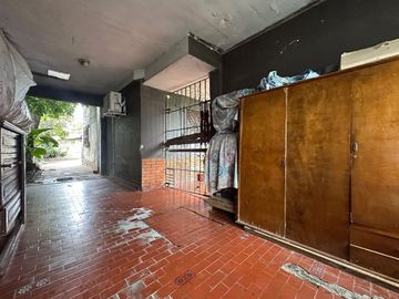 VENTA CASA 3 AMB C/PATIO Y GARAGE - CLAYPOLE