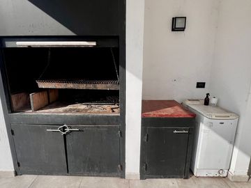 Venta PH con Galpón en La Paternal