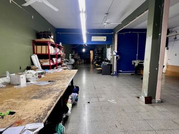 Venta PH con Galpón en La Paternal