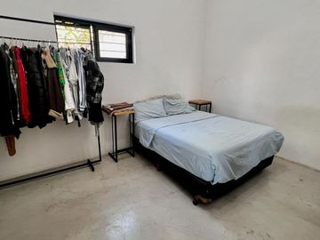 Venta PH con Galpón en La Paternal
