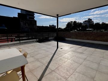 Venta PH con Galpón en La Paternal