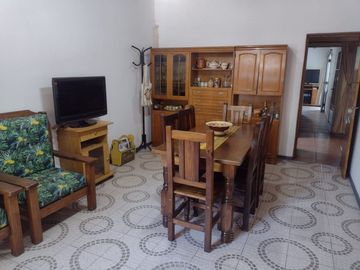 CASA EN VENTA DE 3 DORMITORIOS- LUZURIAGA - MAIPÚ