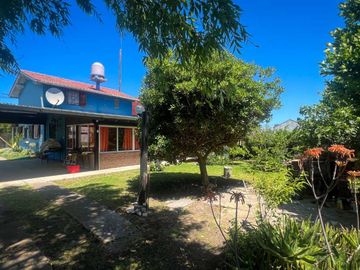 Venta casa 5 ambientes Camet Norte con parque
