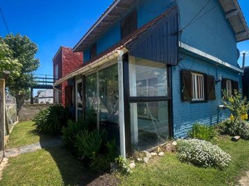 Venta casa 5 ambientes Camet Norte con parque
