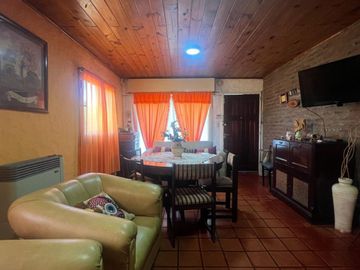 Venta casa 5 ambientes Camet Norte con parque