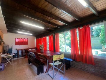 Venta casa 5 ambientes Camet Norte con parque