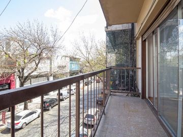 Departamento 2 amb al frente Villa Crespo