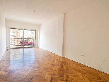 Departamento 2 amb al frente Villa Crespo