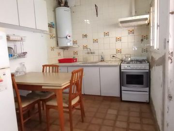 VENTA CASA LOTE PROPIO BECCAR