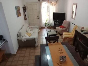 VENTA CASA LOTE PROPIO BECCAR