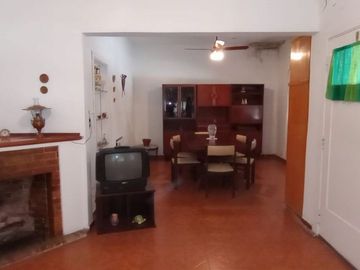 VENTA CASA LOTE PROPIO BECCAR