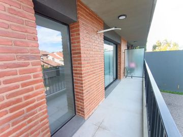 Alquiler Tigre monoambiente estrenar pileta balcón
