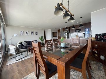 Departamento en Venta en POCO USO! INCLUYE ILUMINACIÓN Y ROLLER . SE ACEPTAN OFERTAS AL CONTADO.